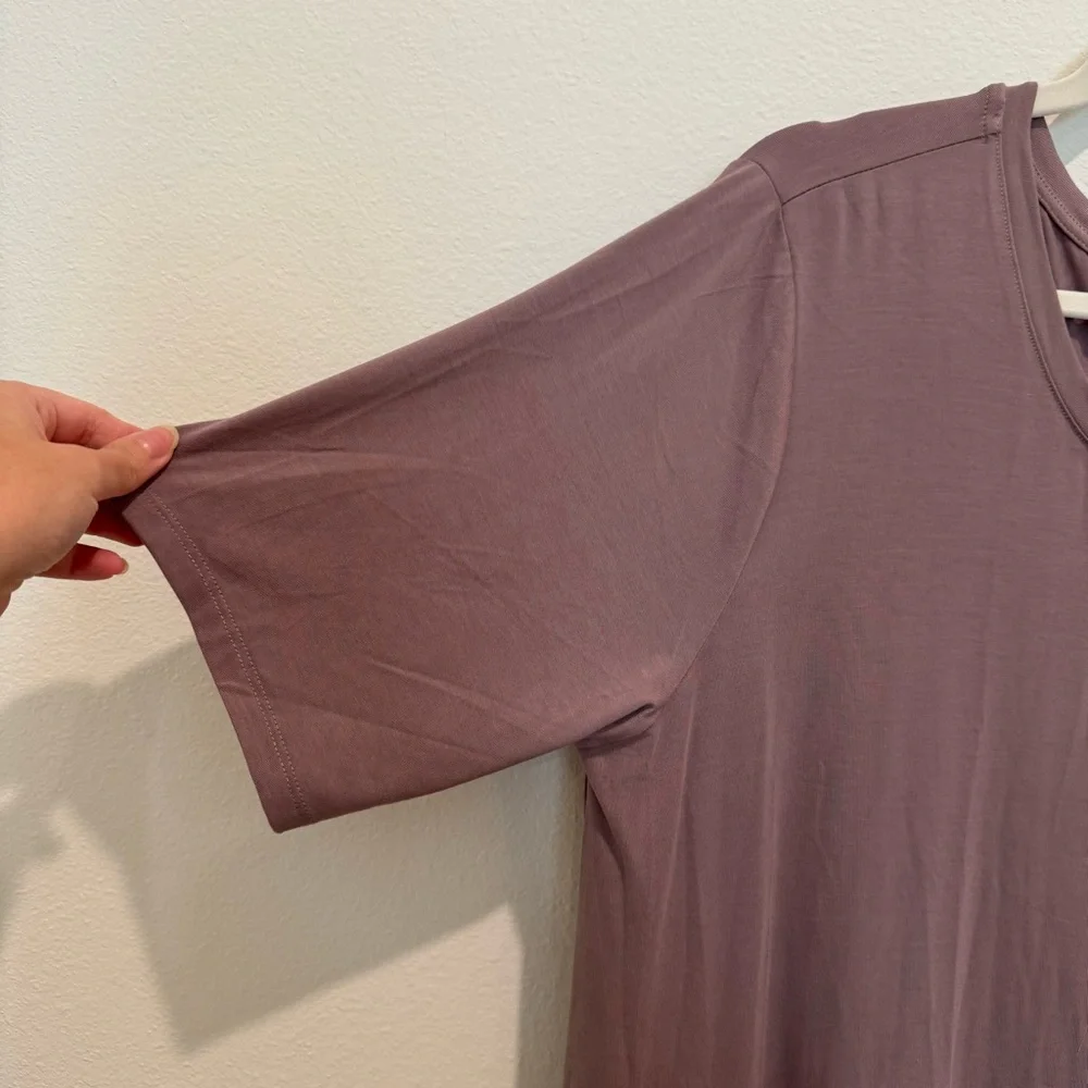 LOGO Mauve Short Sleeve Dress Midi Dress - Picture 5 of 9